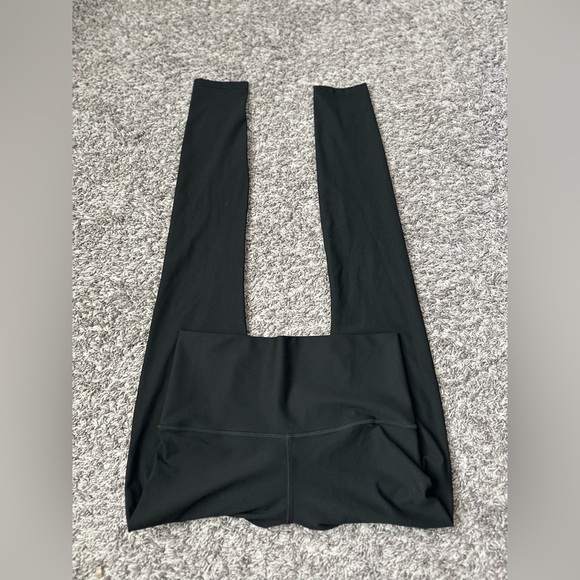 Women’s Lululemon Mapped Out High-Rise Tight
28" Size 6! NWOT - Picture 2 of 10